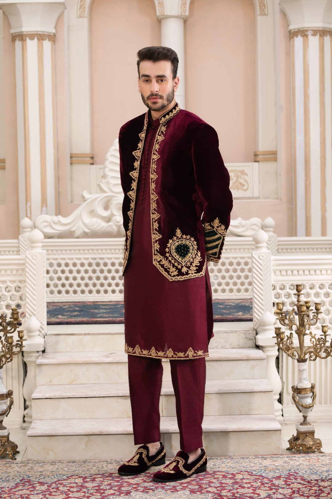 TAHA PRINCE COAT