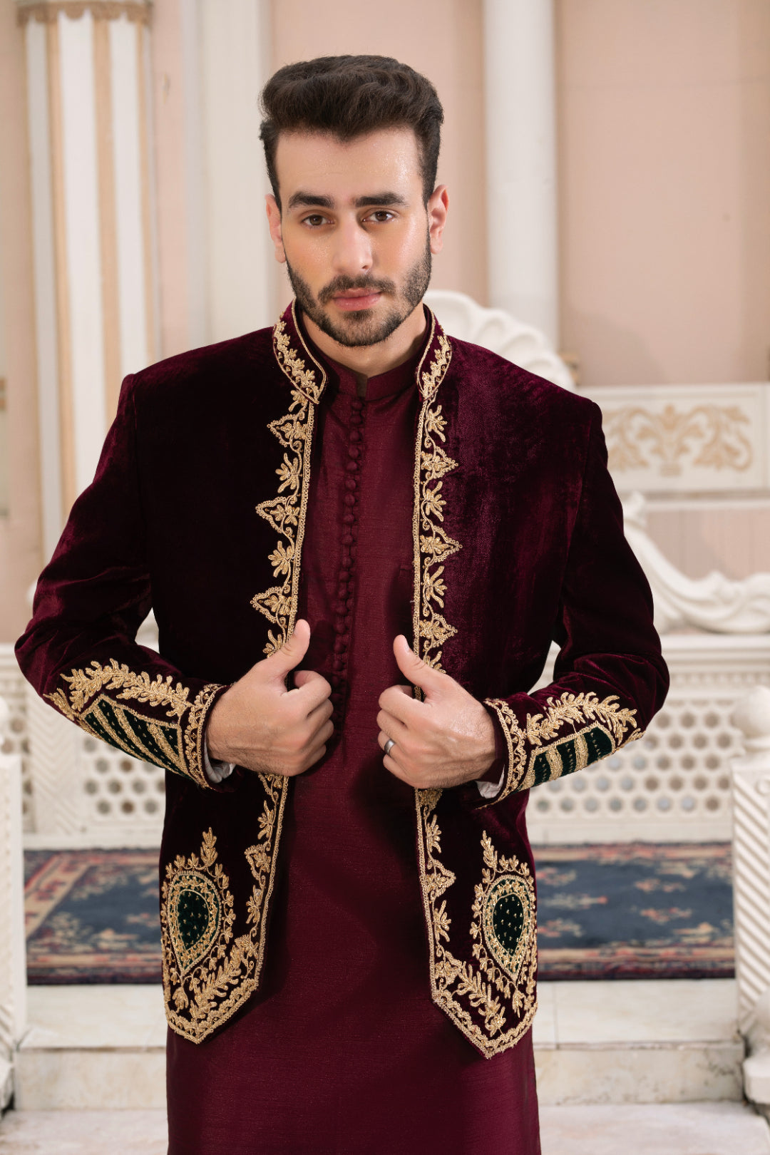 TAHA PRINCE COAT